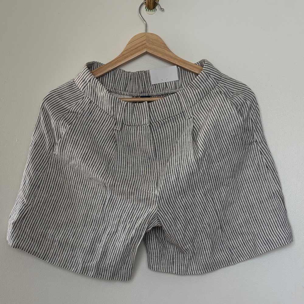 Striped Linen Shorts- OLD NAVY -